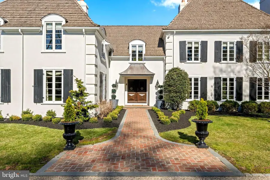 848 Parkes Run Ln, Villanova, PA 19085 - #2