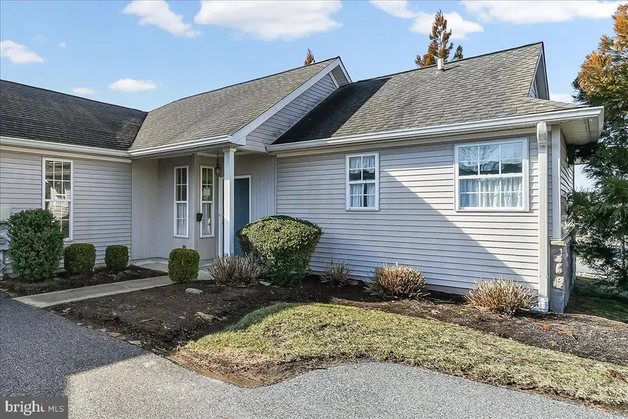 191 E Hunting Horn Ln, Glen Mills, PA 19342 - #2