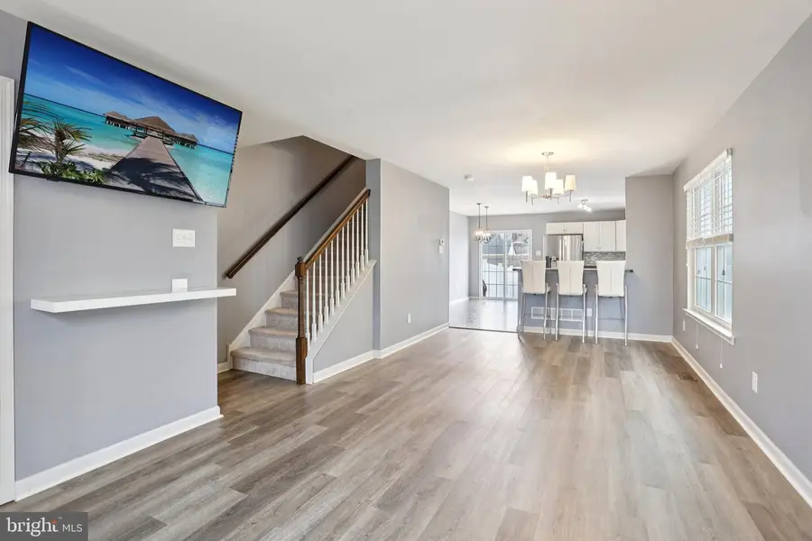 270 Davis Ave, Clifton Heights, PA 19018 - #3