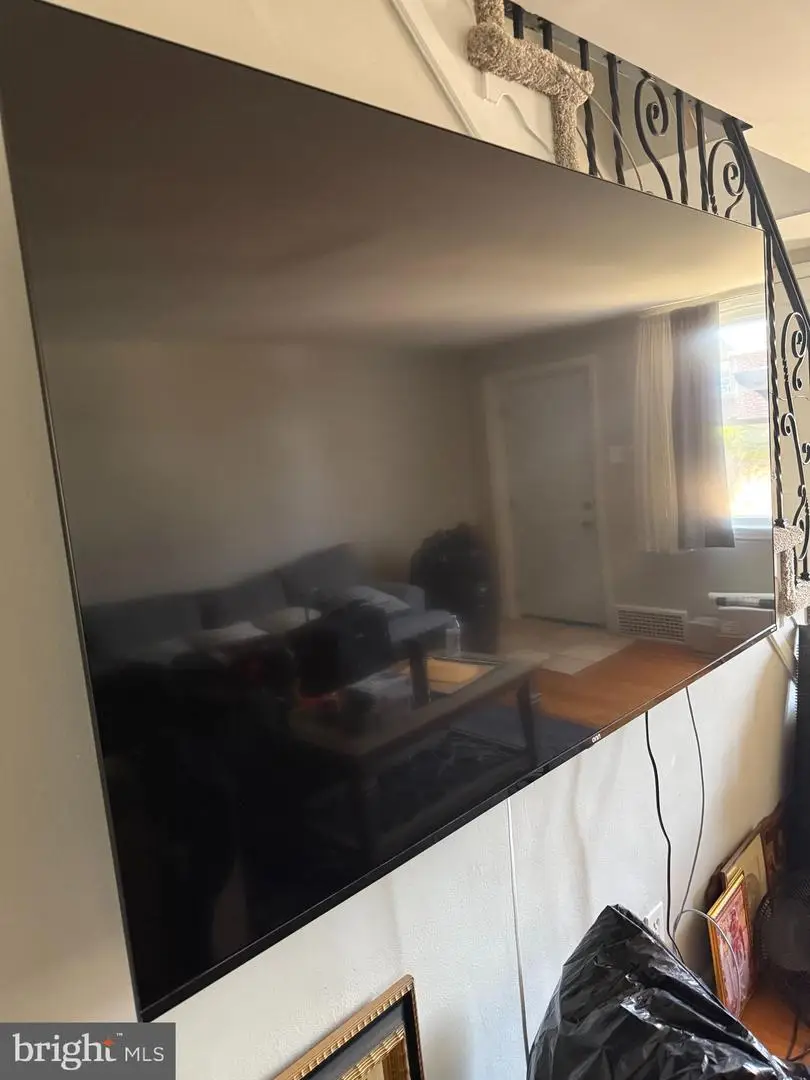 33 Mermont Cir, Darby, PA 19023 - #3