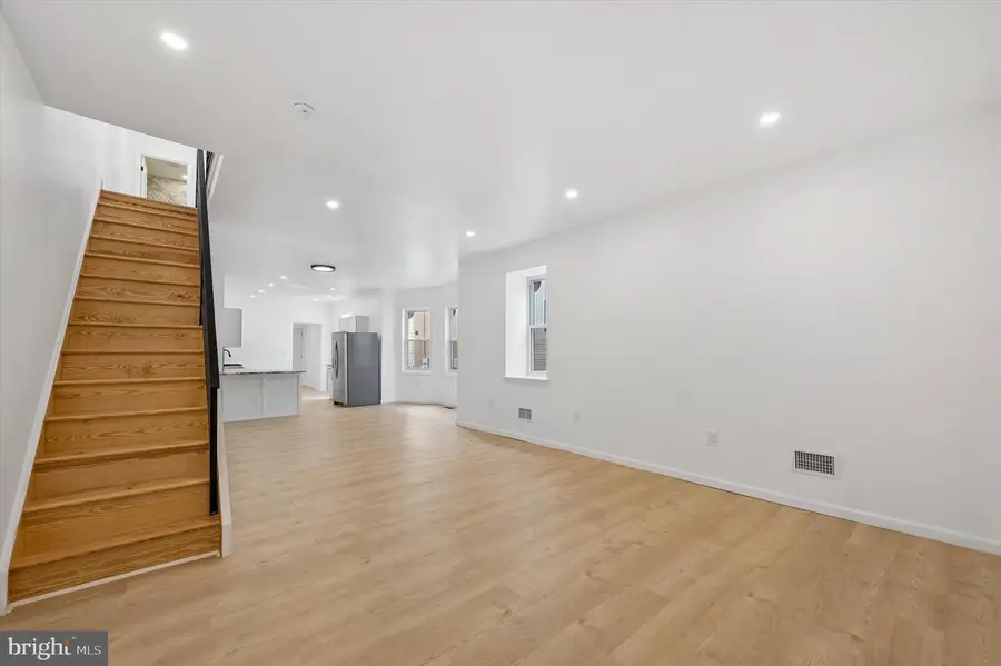 12 Greenway Ave, Darby, PA 19023 - #3