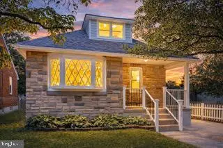 1016 Leiper St, CRUM LYNNE, PA 19022