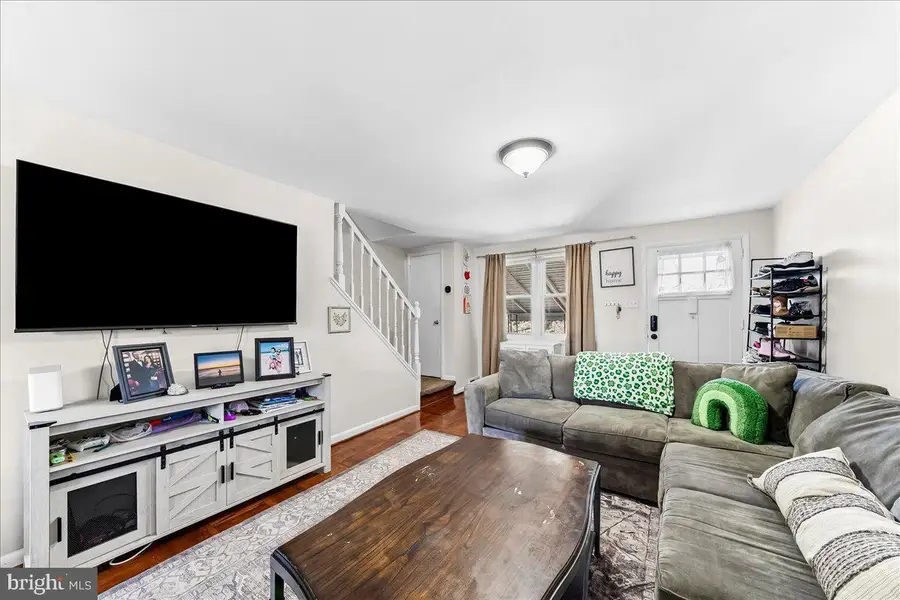 2313 Delmar Dr, Folcroft, PA 19032 - #3