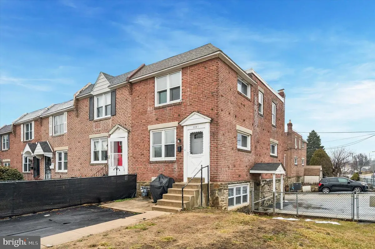 2201 Windsor Ave, Drexel Hill, PA 19026 - #1