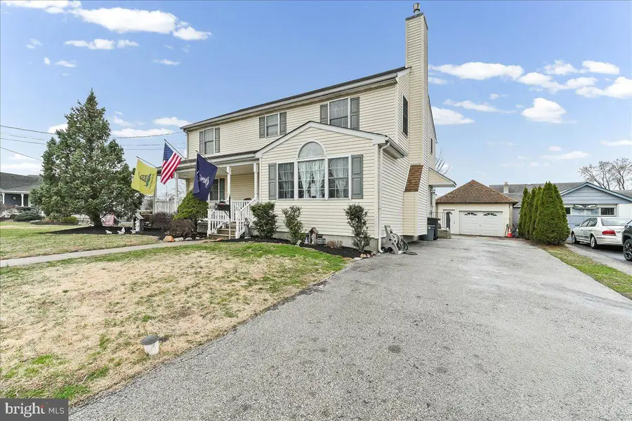 251 Kossuth Ave, Folsom, PA 19033 - #2