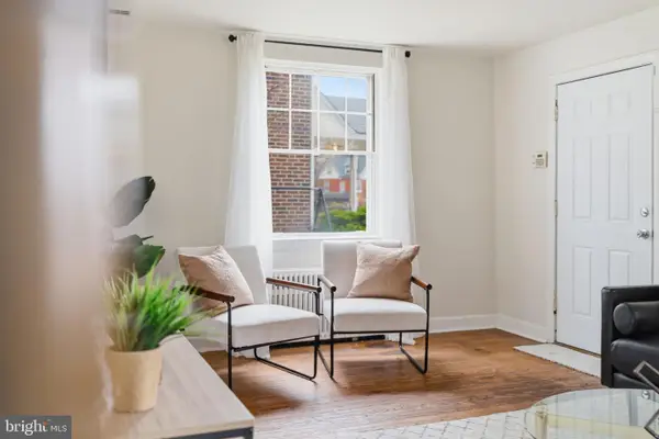 725 Irvington Pl, CHESTER, PA 19013