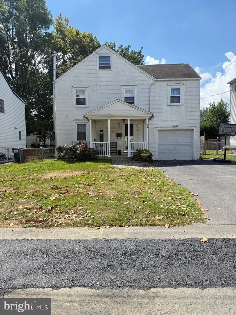 214 Pine Rd, Wallingford, PA 19086 - #1