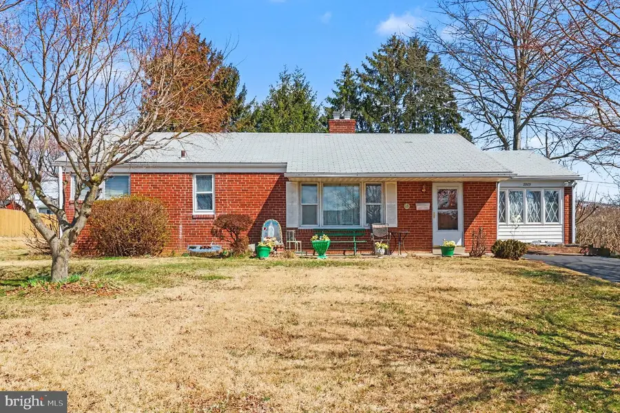 2203 Dickens Ln, Broomall, PA 19008 - #2