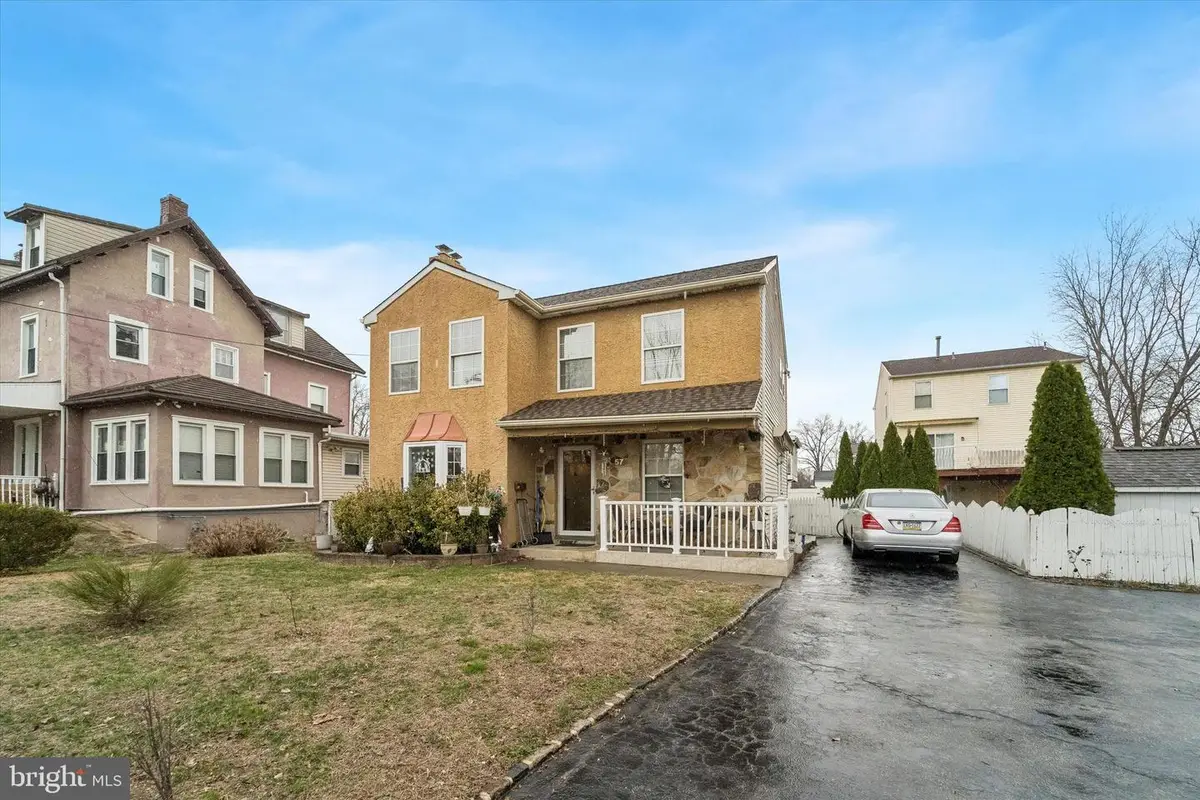57 S Oak Ave, Aldan, PA 19018 - #1