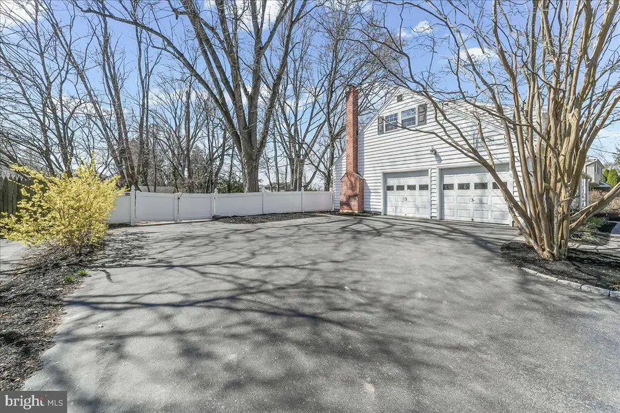 205 Garnet Ln, Wallingford, PA 19086 - #3