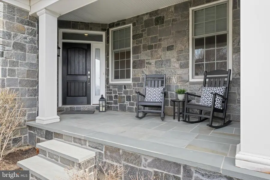 3860 Meadow View Farm Rd, Newtown Square, PA 19073 - #3