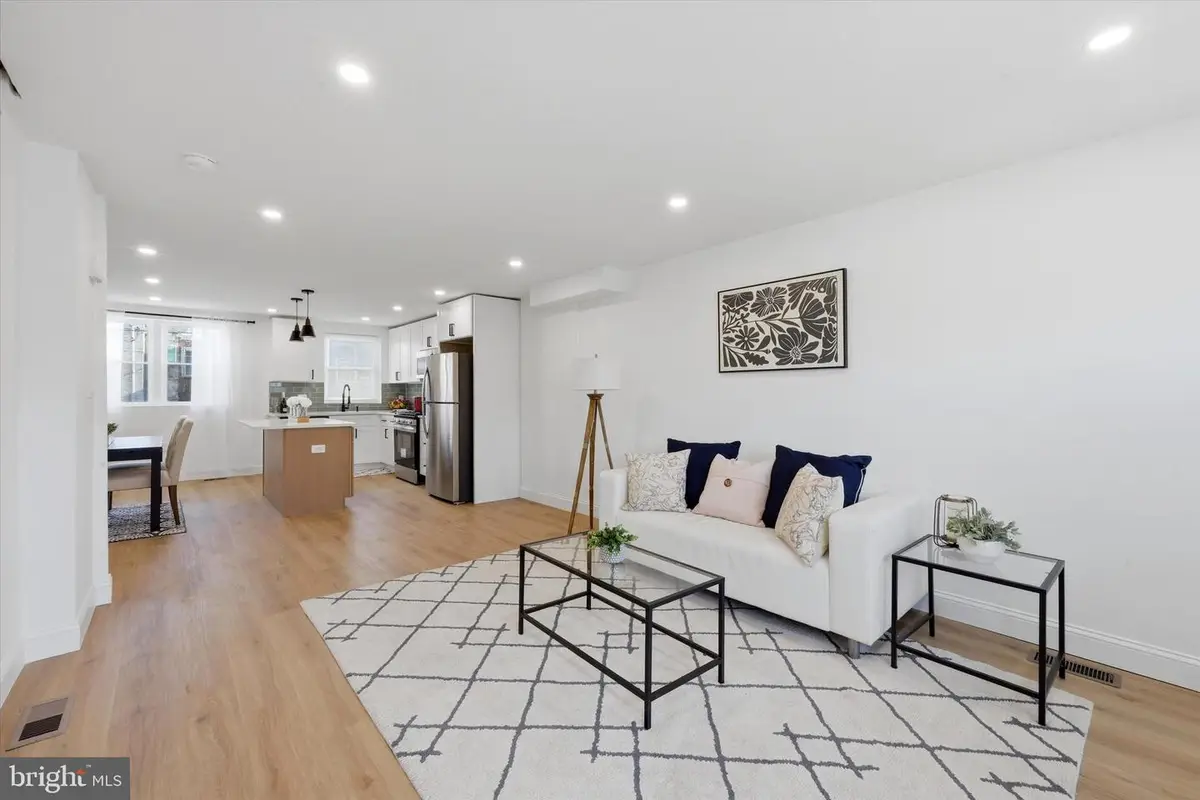 334 Mulberry St, Darby, PA 19023 - #1