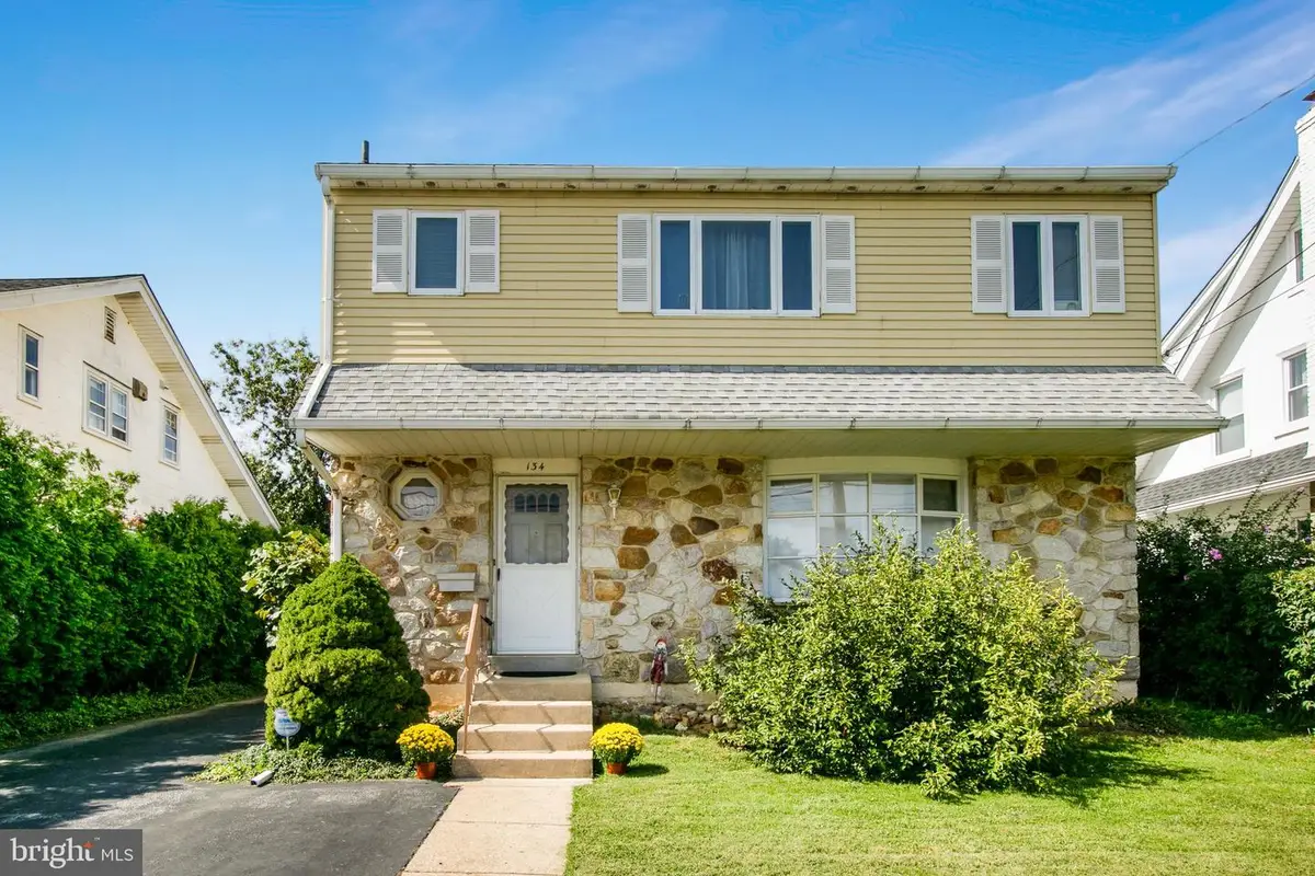 134 Columbus Ave, Havertown, PA 19083 - #1