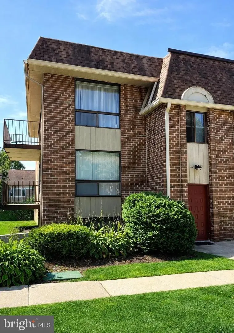 368-b Saybrook Ln, Wallingford, PA 19086 - #1