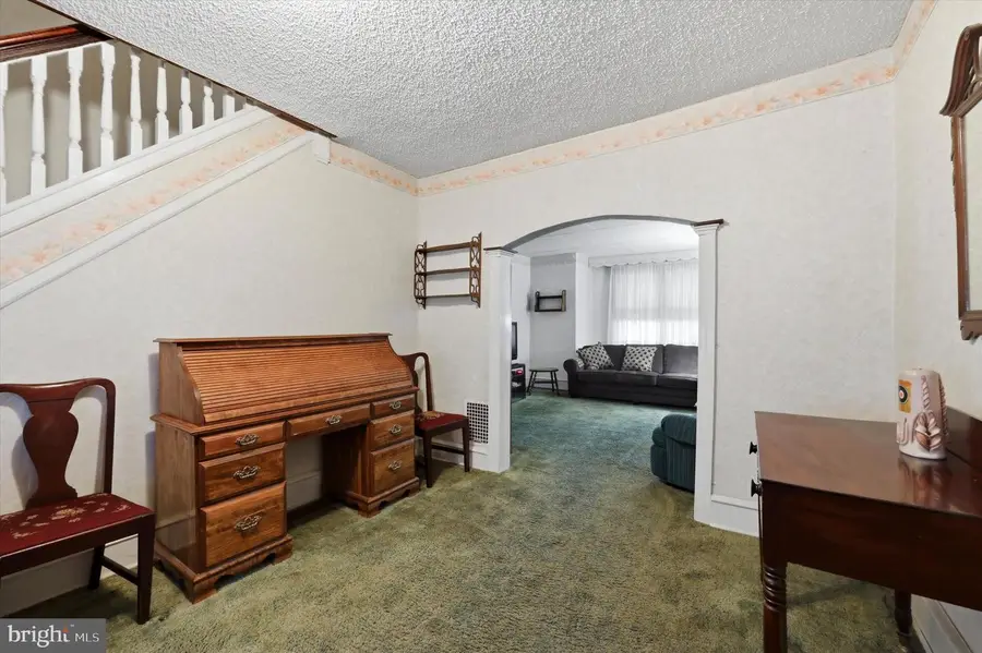 317 E Glenolden Ave, Glenolden, PA 19036 - #2