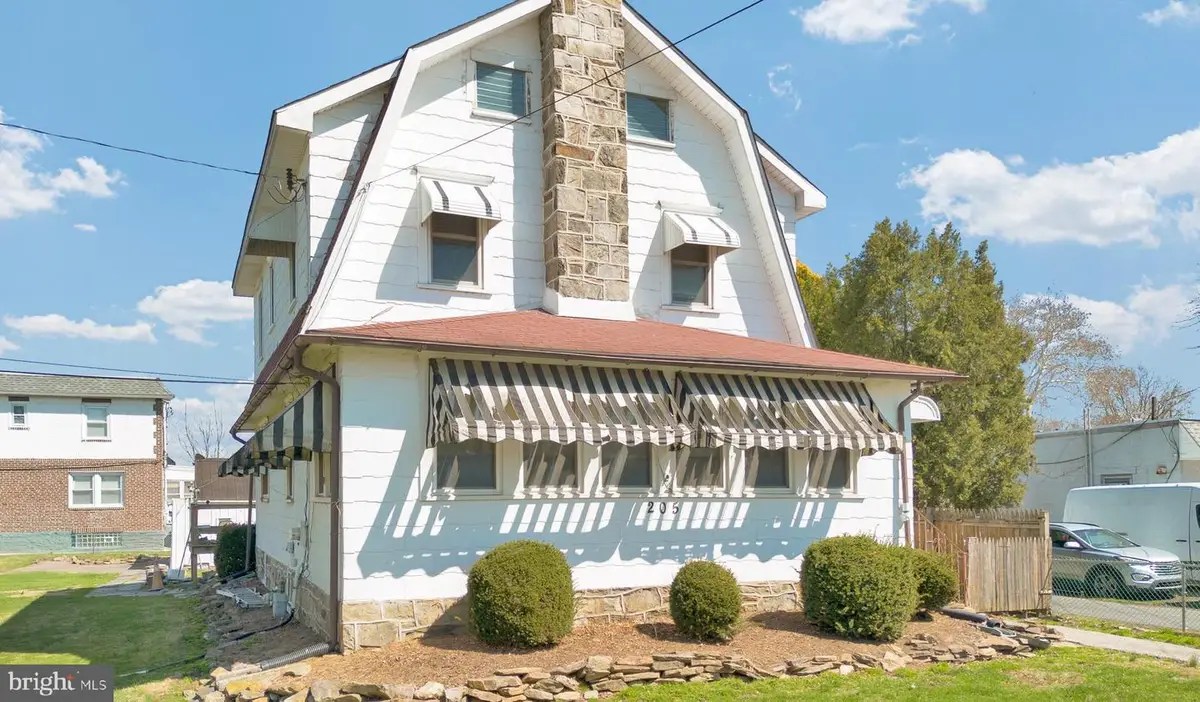 205 Primos Ave, Folcroft, PA 19032 - #1