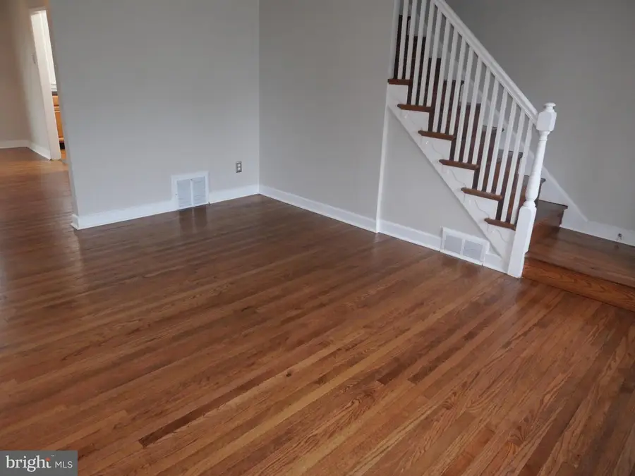 1224 Cobbs St, Drexel Hill, PA 19026 - #2