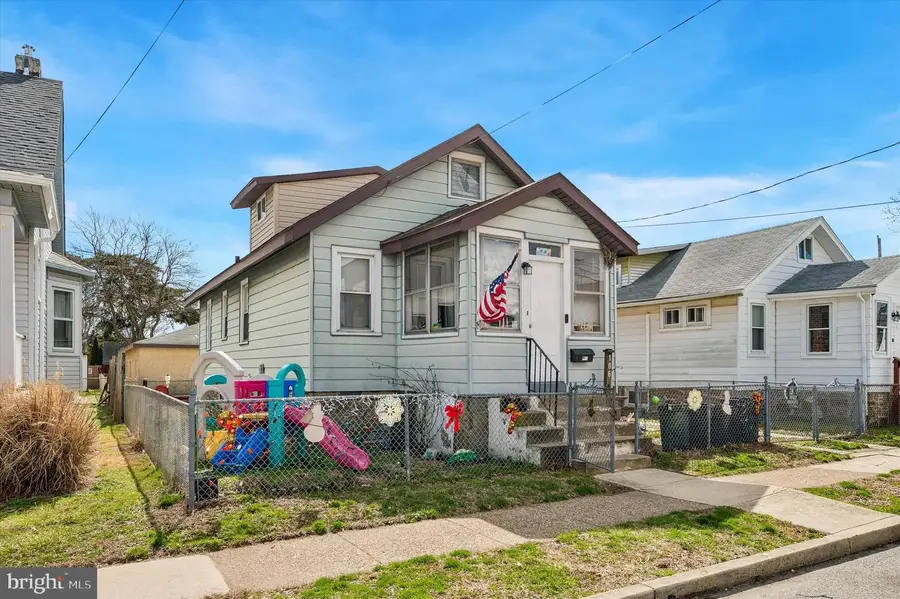 106 S 3rd Ave, Essington, PA 19029 - #2