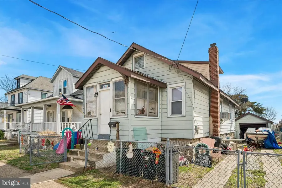 106 S 3rd Ave, Essington, PA 19029 - #3