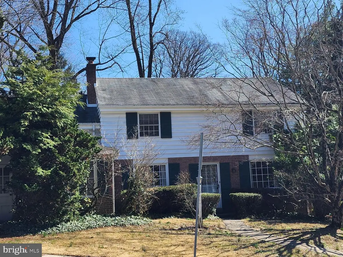 359 Spring Valley Rd, Springfield, PA 19064 - #1