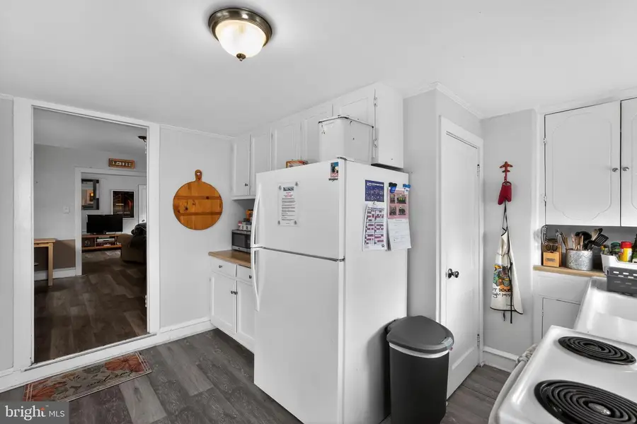 129 S Governor Printz Blvd, Essington, PA 19029 - #3