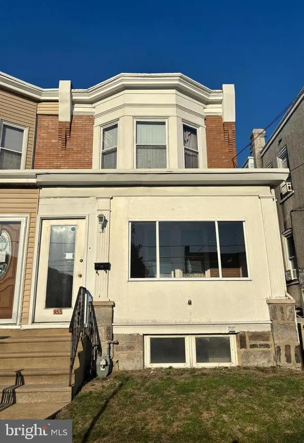 955 Ashland Ave, CRUM LYNNE, PA 19022