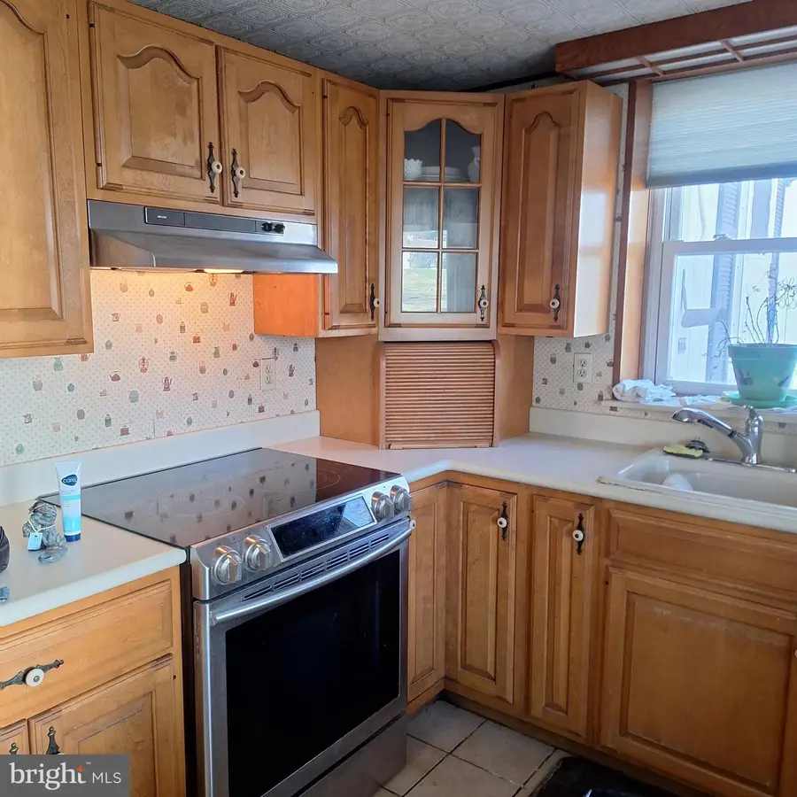 5926 Chichester, Aston, PA 19014 - #3