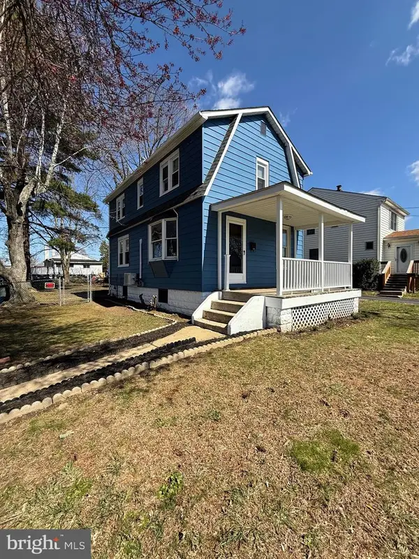 1042 Randall Ave, UPPER CHICHESTER, PA 19061