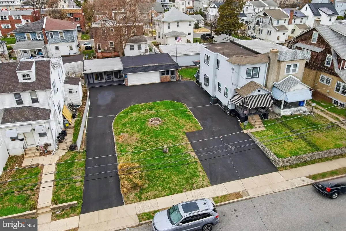 825-827 Broad St, Darby, PA 19023 - #1