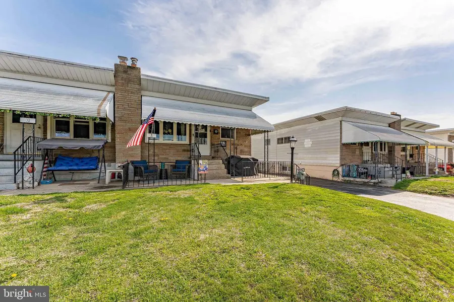 218 Hoffman Rd, Ridley Park, PA 19078 - #3