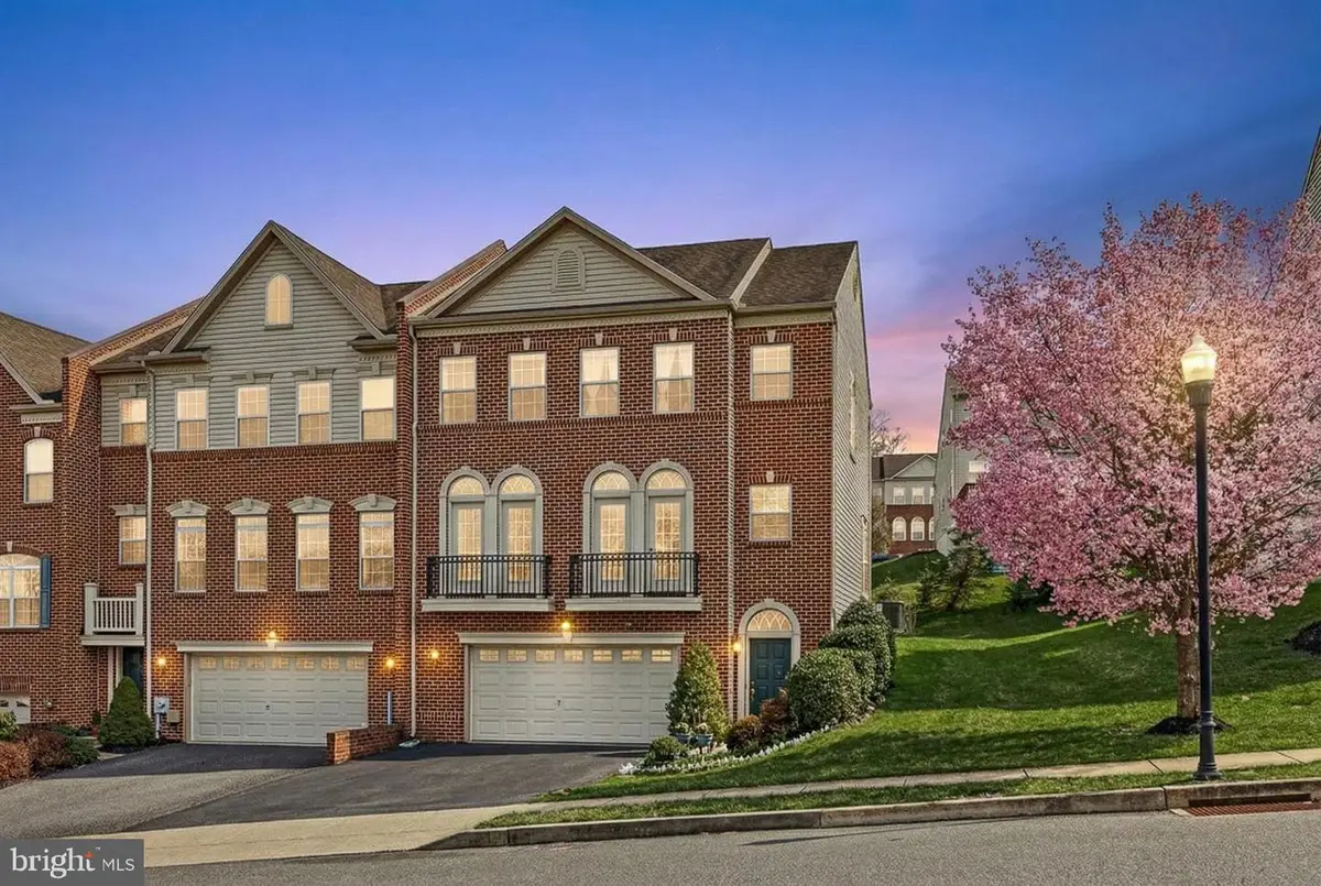 3134 Fieldstone Ct, Garnet Valley, PA 19060 - #1