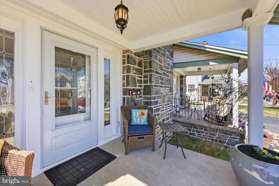 104 Sycamore Rd, Havertown, PA 19083 - #3