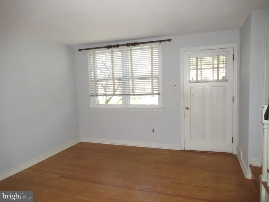 654 Beech Ave, Glenolden, PA 19036 - #3