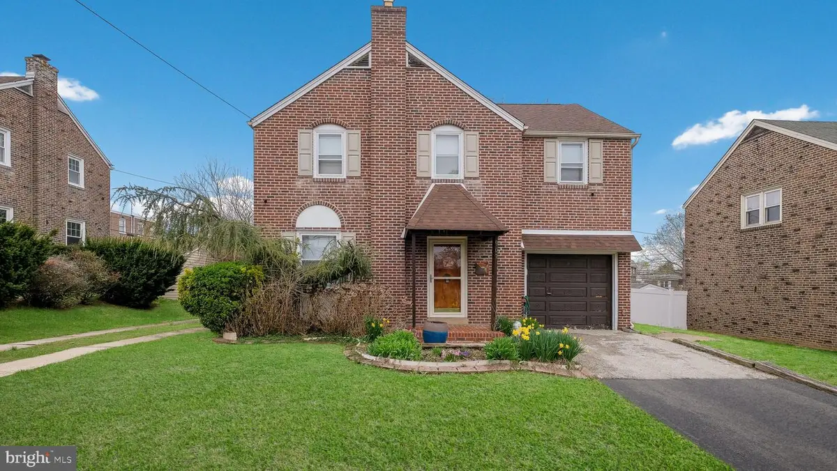 907 Kenwood Rd, Drexel Hill, PA 19026 - #1