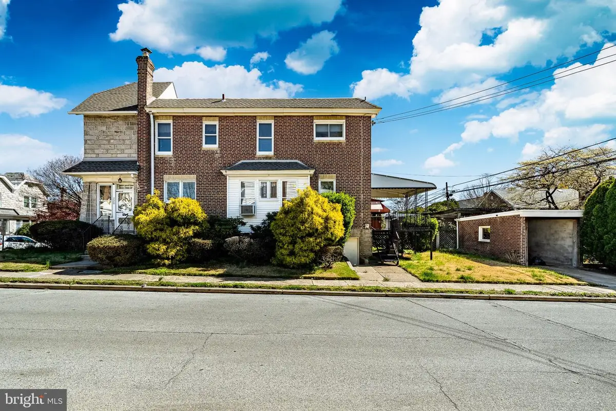 220 W Albemarle Ave, Lansdowne, PA 19050 - #1