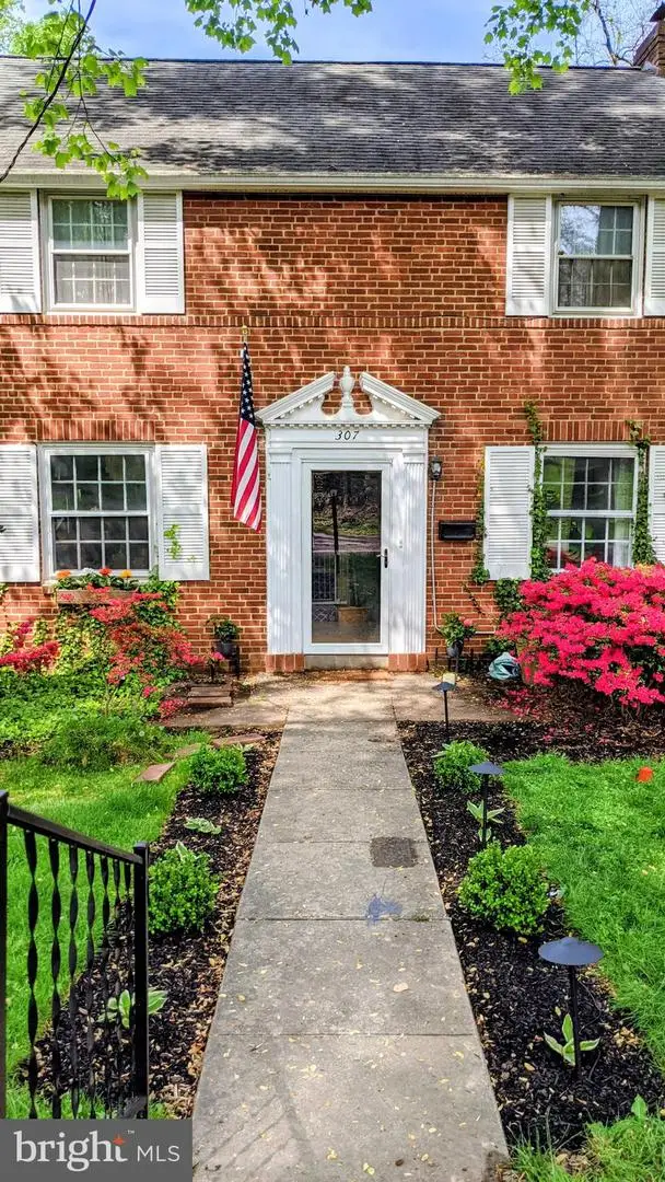 307 Valley Rd, Havertown, PA 19083 - #1