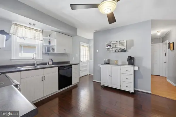 129 E Maple Ave, BROOKHAVEN, PA 19015