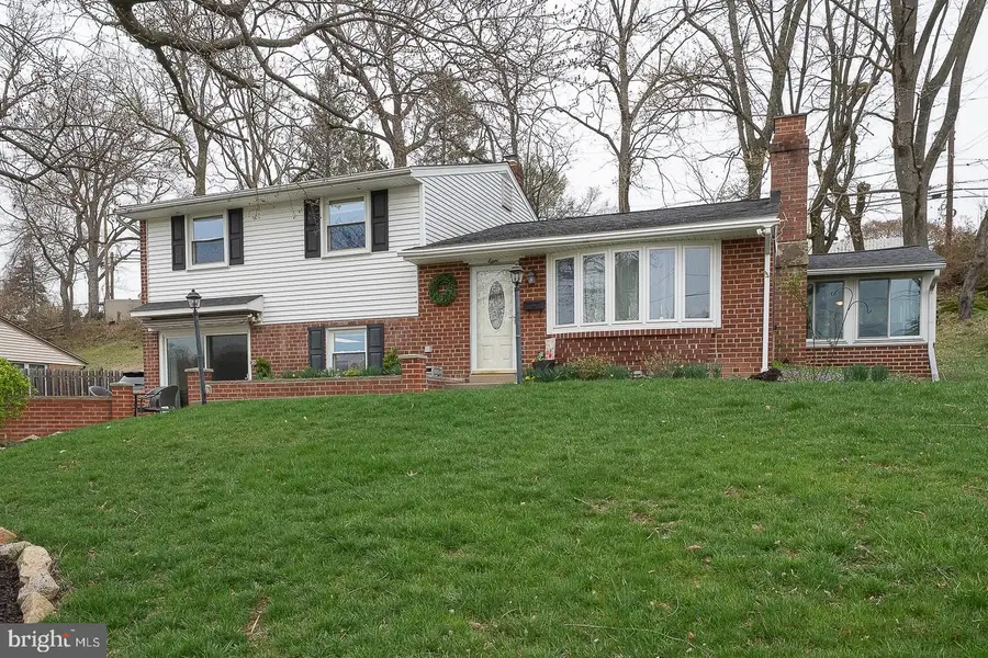 8 Grove Ln, Broomall, PA 19008 - #2