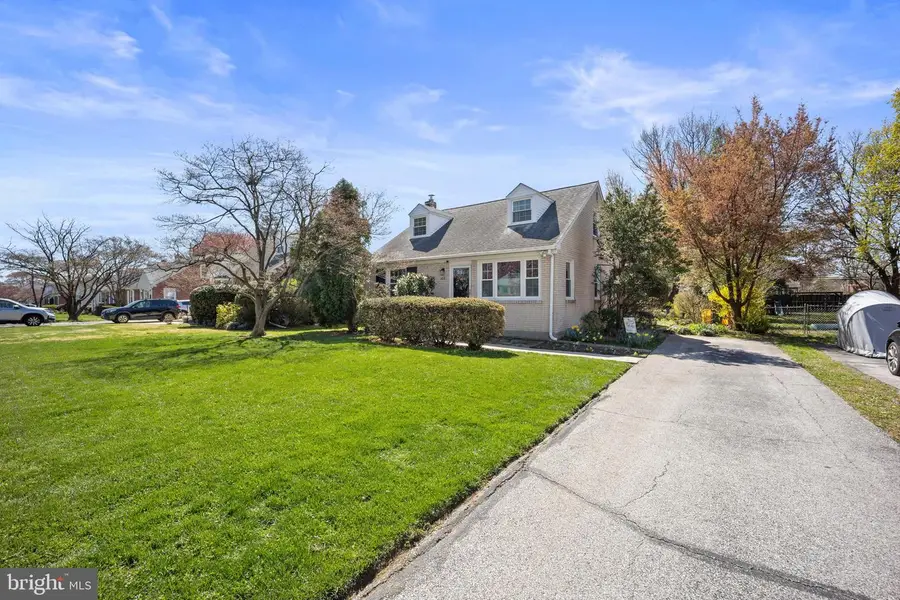 428 Kent Rd, Springfield, PA 19064 - #2