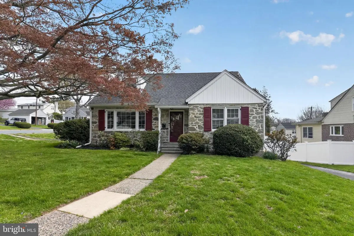 517 Weymouth Rd, Springfield, PA 19064 - #1