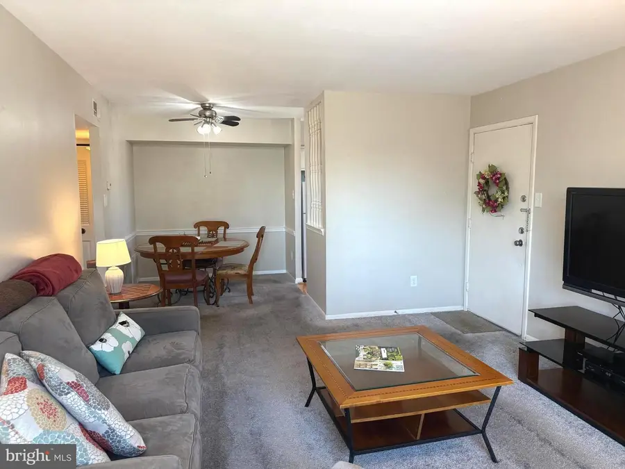 6223 Hilltop Dr #27, Brookhaven, PA 19015 - #2