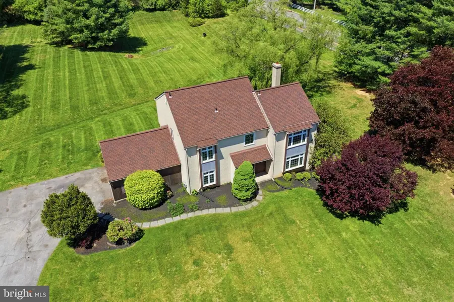 1 Glen Meadow Dr, Glen Mills, PA 19342 - #3