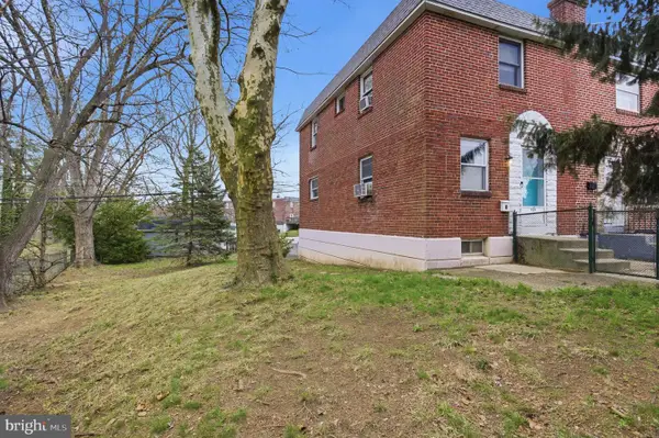 929 Delview Dr, FOLCROFT, PA 19032