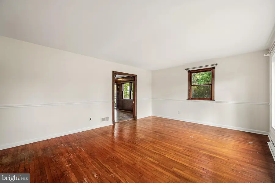 5946 Chichester Ave, Aston, PA 19014 - #3