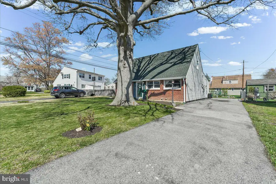 722 Brighton Ter, Secane, PA 19018 - #2