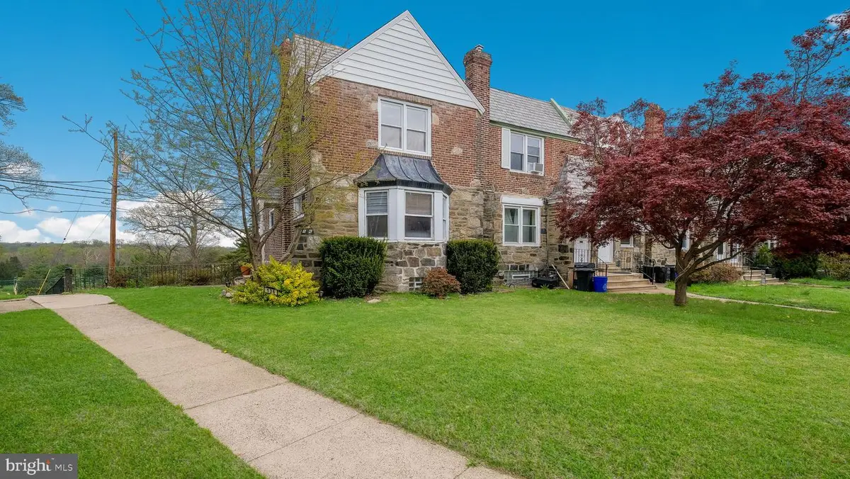 136 Academy Ln, Upper Darby, PA 19082 - #1