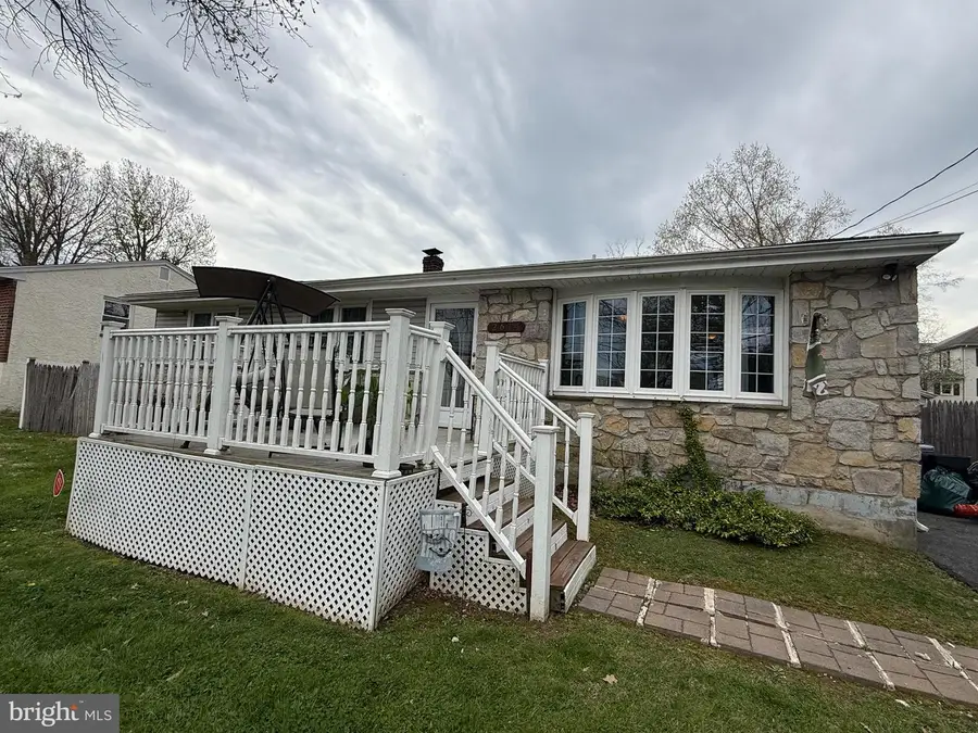 2614 Osborne St, Upper Chichester, PA 19061 - #2