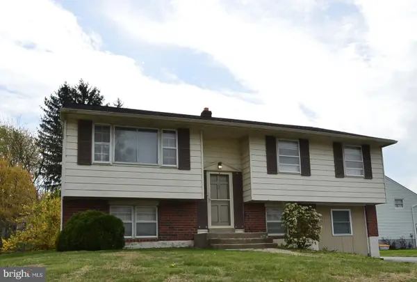 5 Latches Ln, ASTON, PA 19014