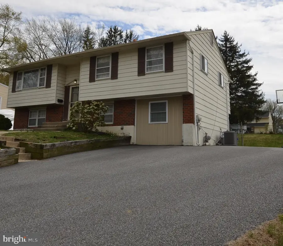 5 Latches Ln, Aston, PA 19014 - #2