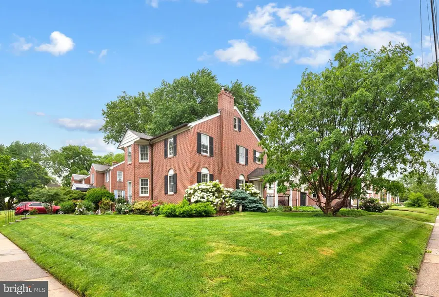 929 Burmont Rd, Drexel Hill, PA 19026 - #3